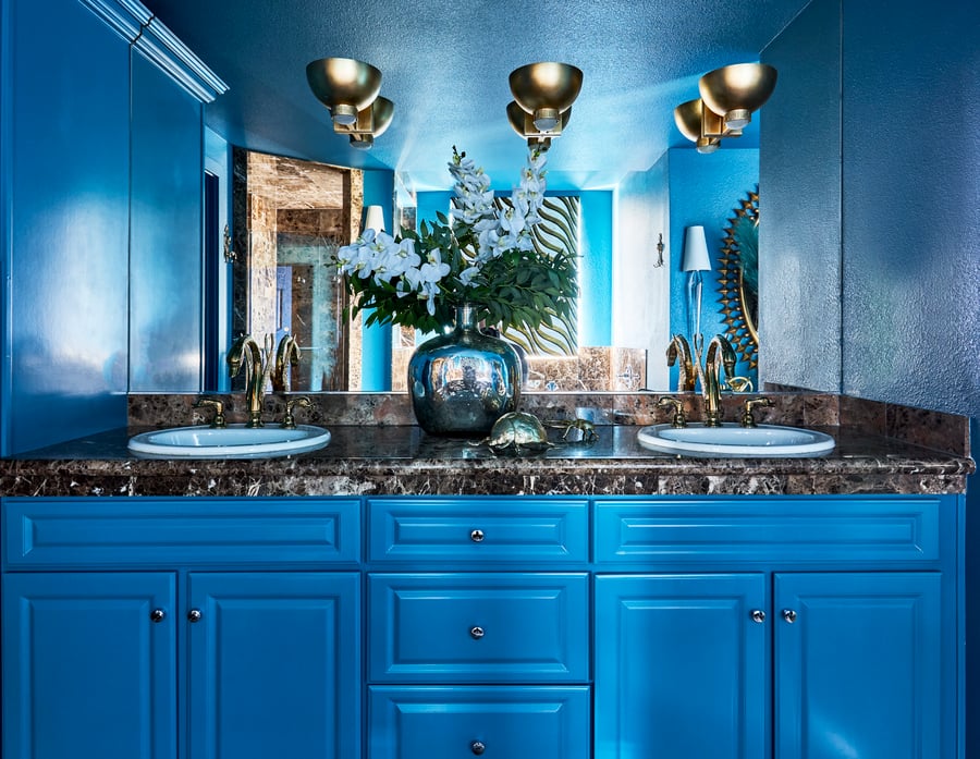 Got the blues in Vegas Bath